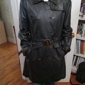 Classy long genuine leather coat with belt and button detail